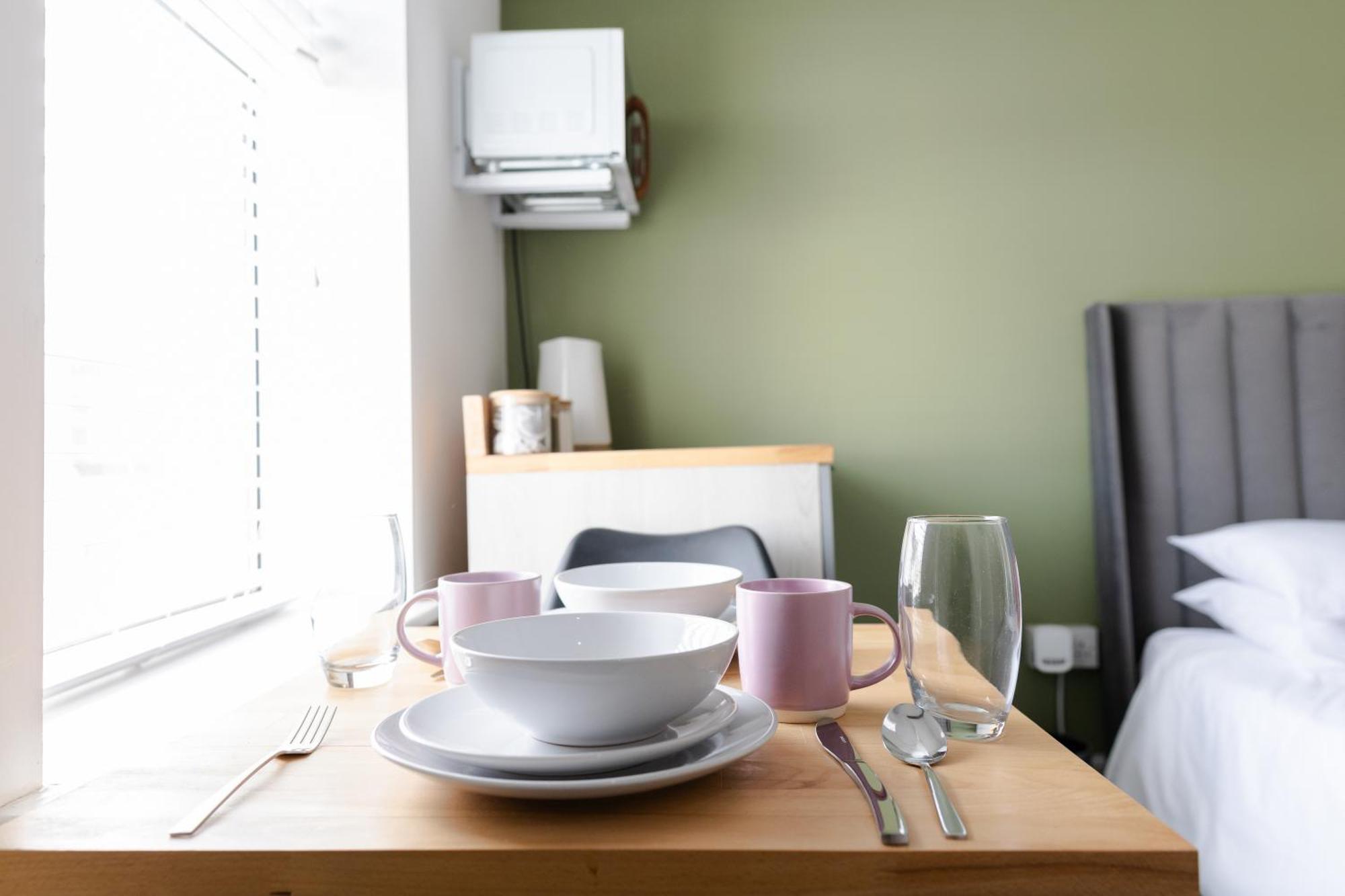 Bay City Studio Apartments Кардіфф Екстер'єр фото